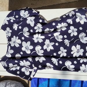 ANNE TAYLOR Dressy Top